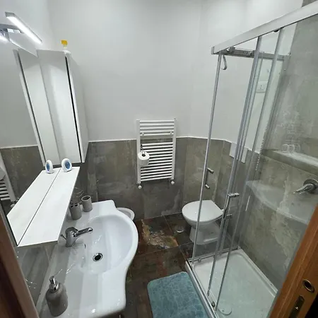 Calabria Is * Κρότωνας