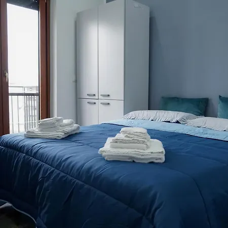 Calabria Is * Κρότωνας